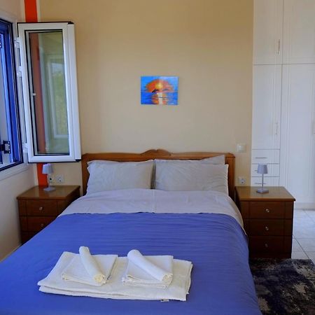 Aegina Georgia'S Houseヴィラ エクステリア 写真