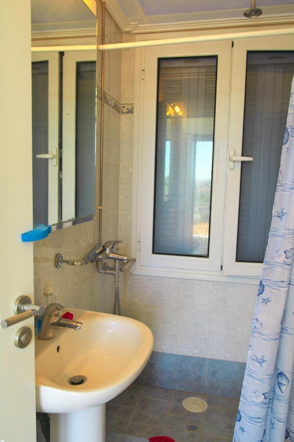 Aegina Georgia'S Houseヴィラ エクステリア 写真